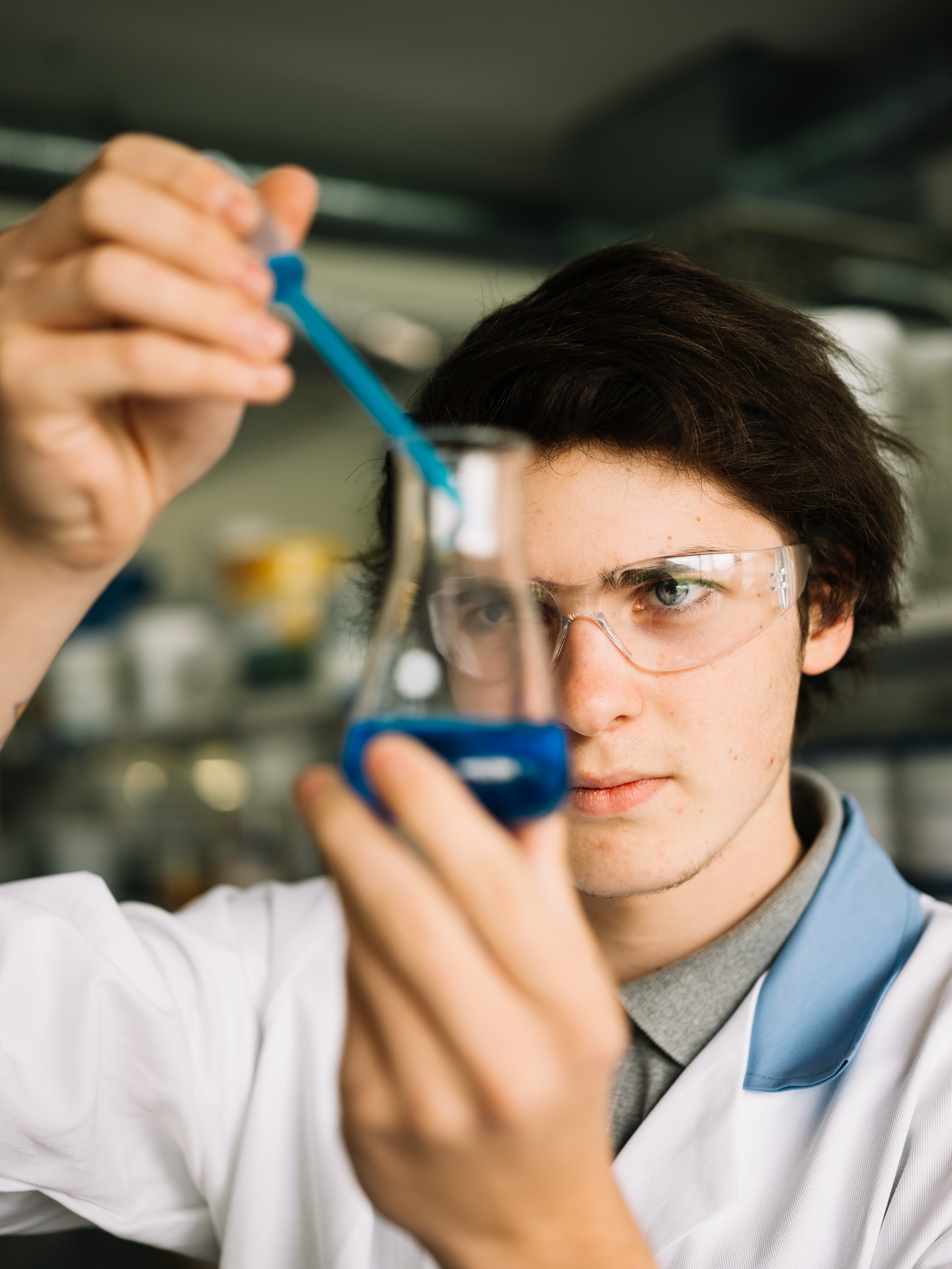 Farbe im Blick: ADLER sucht auf der BeSt Nachwuchs-ChemikerInnen.